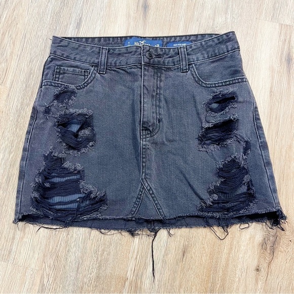 Hollister Black Distressed Denim Mini Skirt - Picture 1 of 4